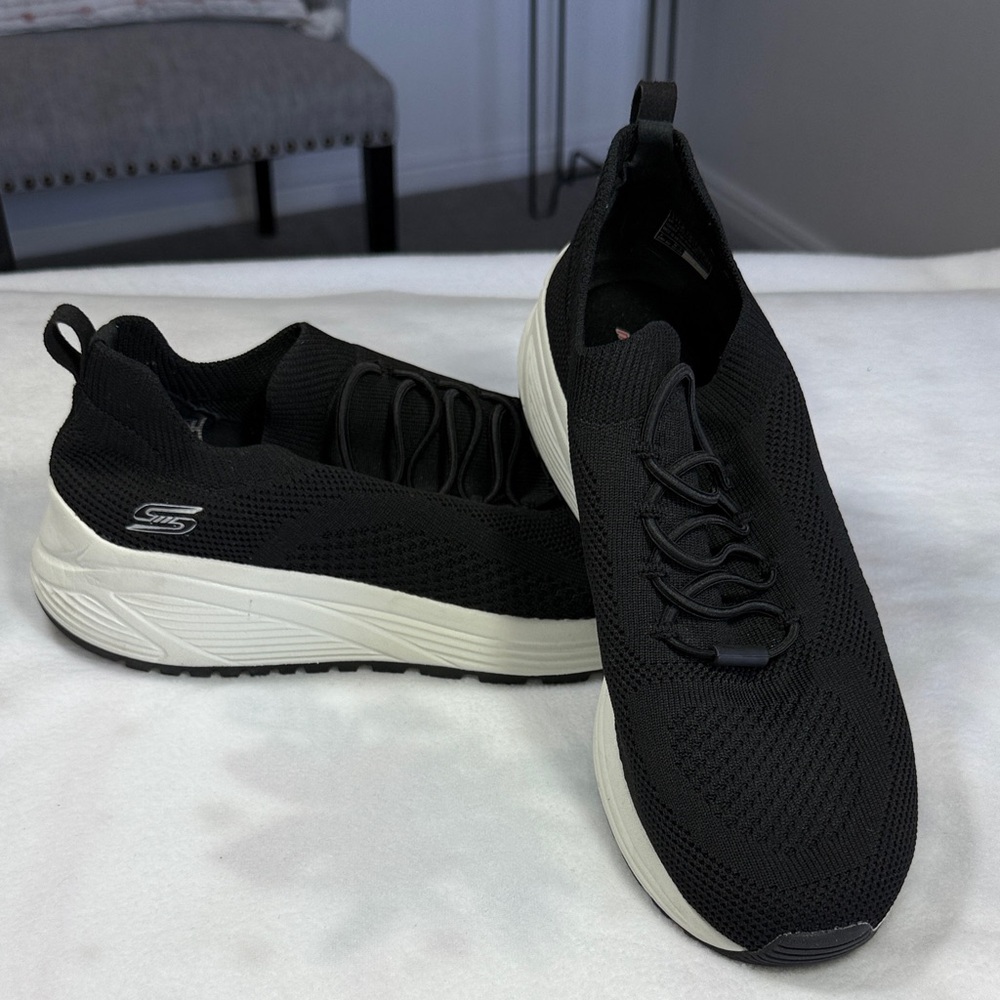 Skechers Men's Black and White Knit Sneakers